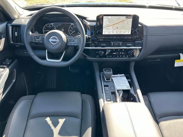 new 2025 Nissan Pathfinder car, priced at $43,518