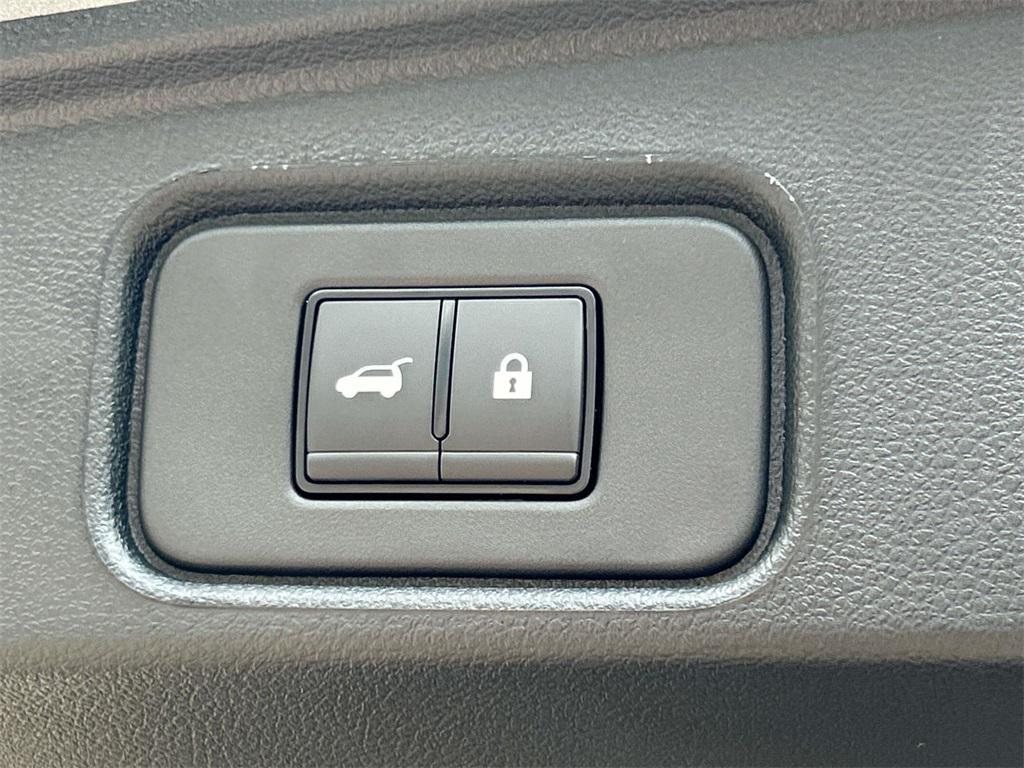 new 2025 Nissan Pathfinder car, priced at $38,781