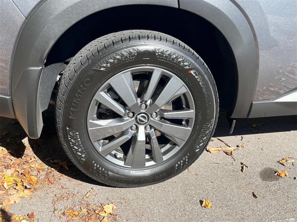 used 2025 Nissan Pathfinder car, priced at $32,905
