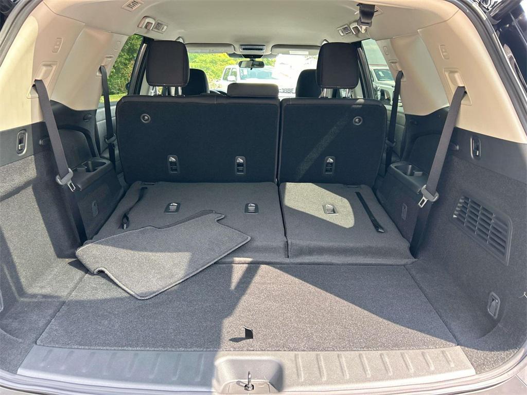 new 2025 Nissan Pathfinder car, priced at $38,781