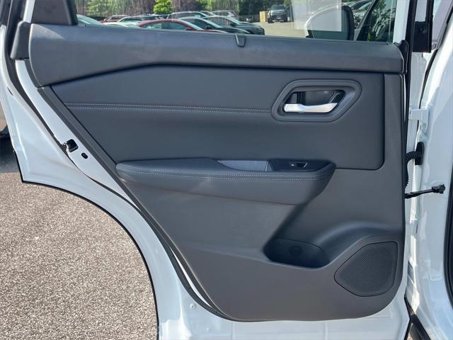 new 2025 Nissan Rogue car, priced at $32,731