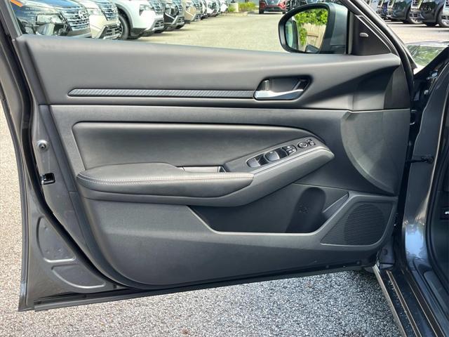 new 2025 Nissan Altima car, priced at $28,401