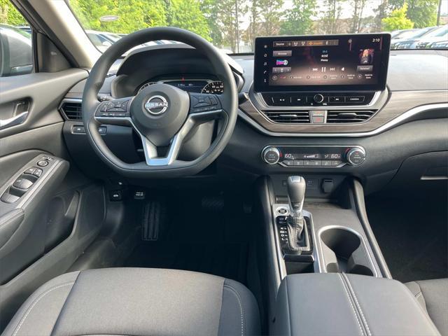 new 2025 Nissan Altima car, priced at $28,401