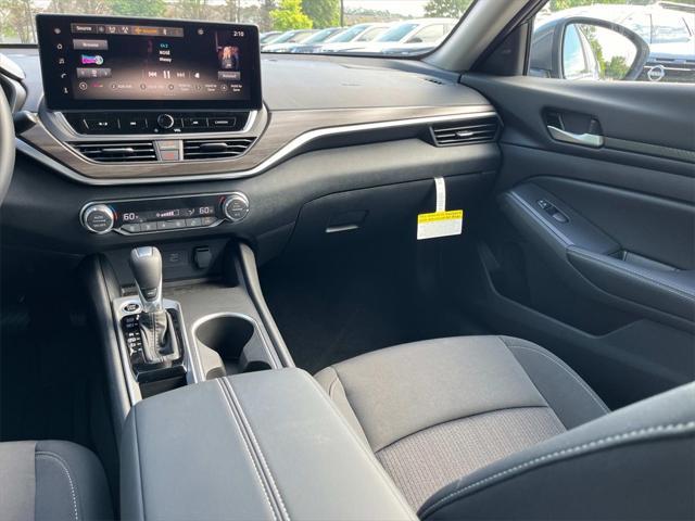 new 2025 Nissan Altima car, priced at $28,401
