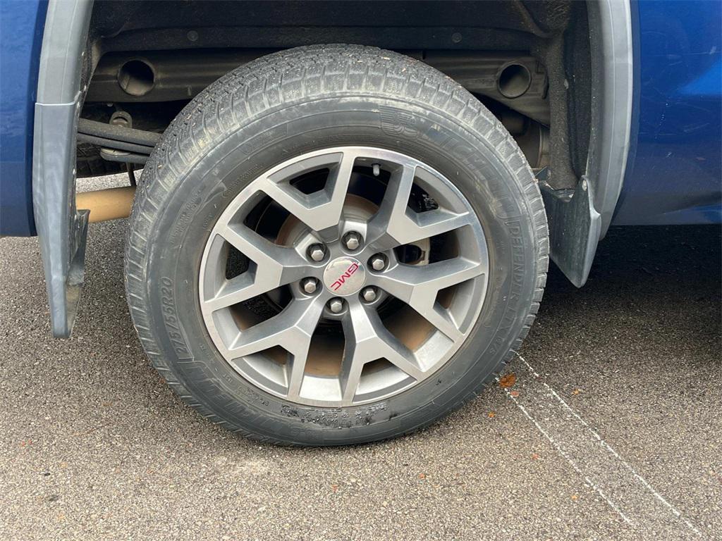 used 2015 GMC Sierra 1500 car, priced at $28,379