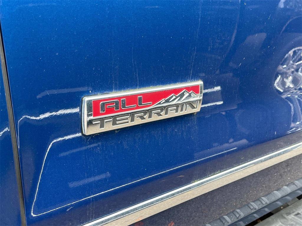 used 2015 GMC Sierra 1500 car, priced at $28,379