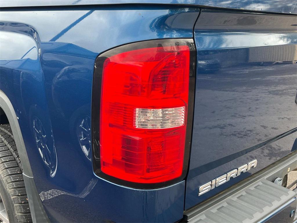 used 2015 GMC Sierra 1500 car, priced at $28,379
