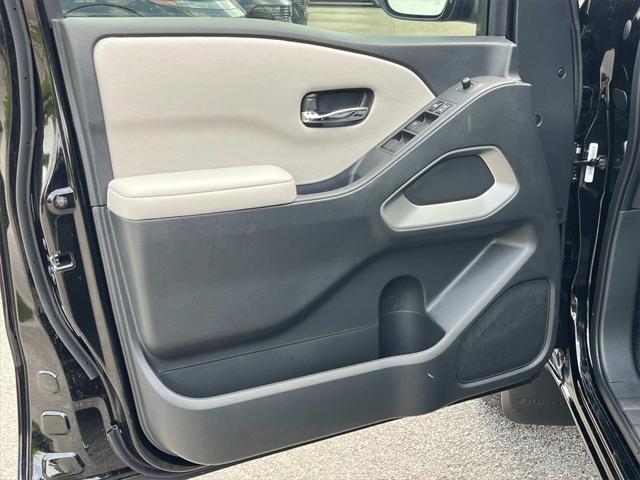new 2025 Nissan Frontier car, priced at $36,002