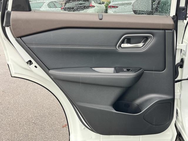 used 2022 Nissan Rogue car, priced at $32,400