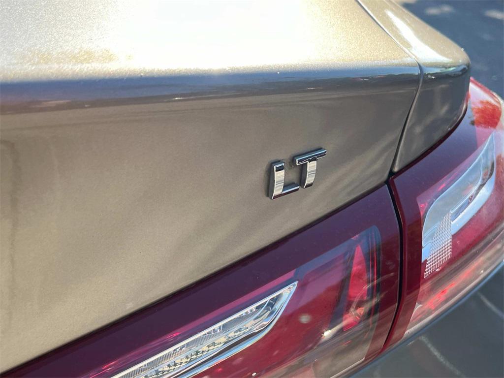 used 2022 Chevrolet Malibu car, priced at $15,536