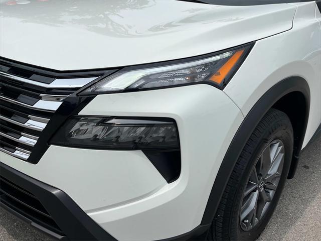 used 2025 Nissan Rogue car, priced at $29,000