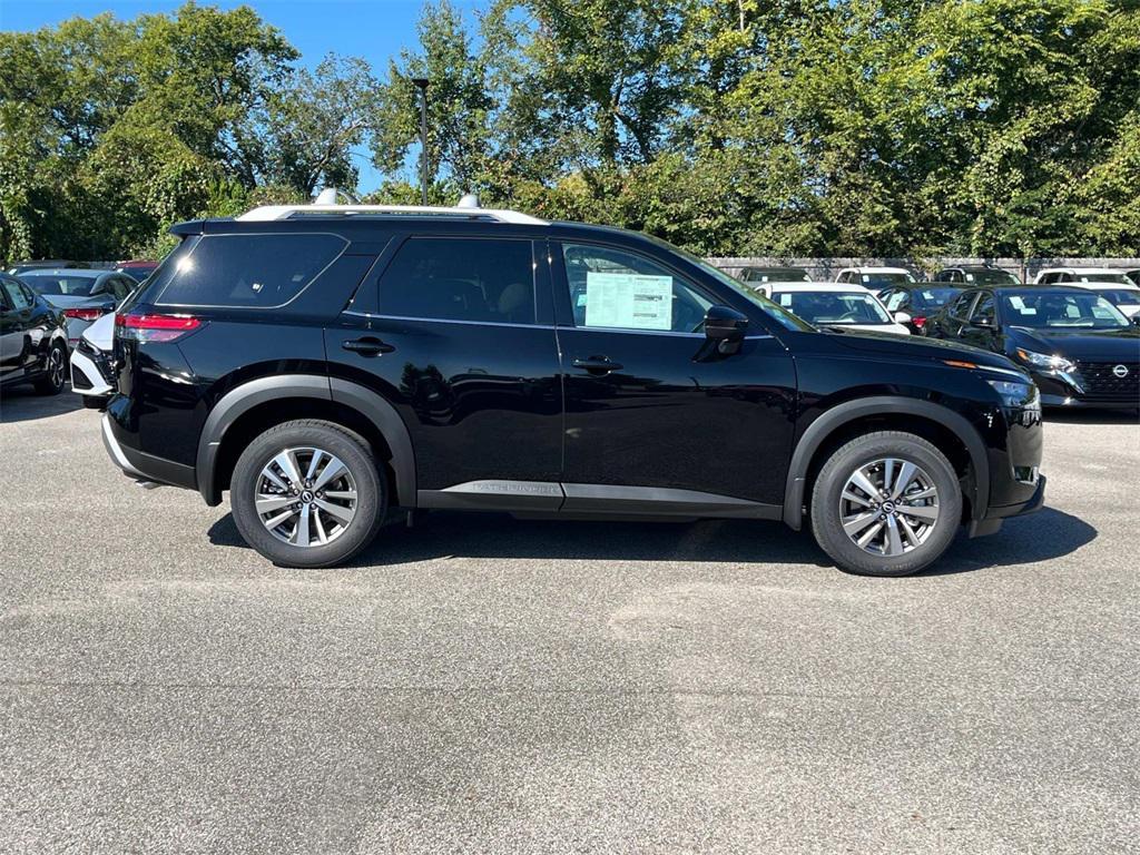 new 2025 Nissan Pathfinder car, priced at $38,955