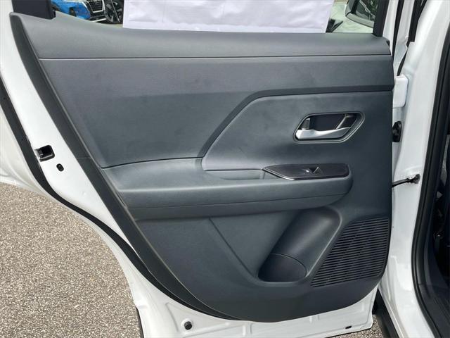 new 2025 Nissan Kicks car, priced at $27,563