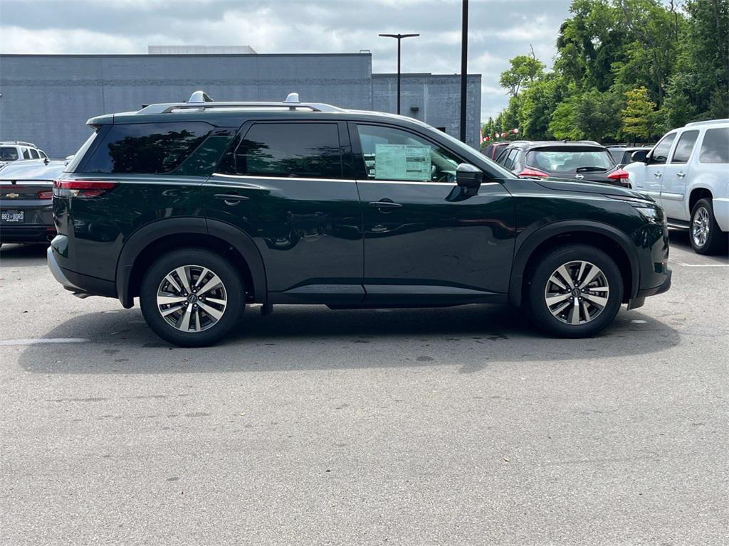 new 2025 Nissan Pathfinder car, priced at $40,820