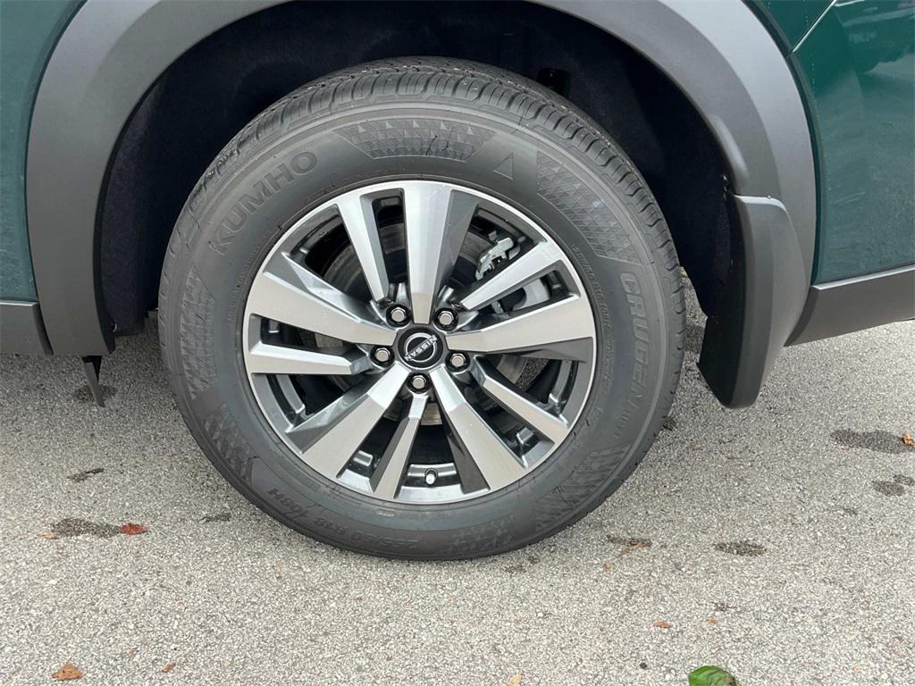 new 2025 Nissan Pathfinder car, priced at $40,820
