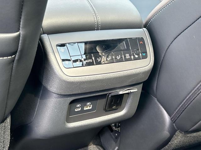 new 2025 Nissan Pathfinder car, priced at $49,370