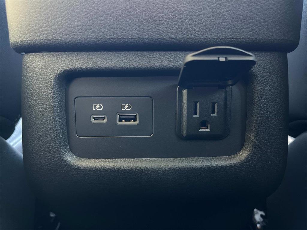 new 2025 Nissan Pathfinder car, priced at $41,812