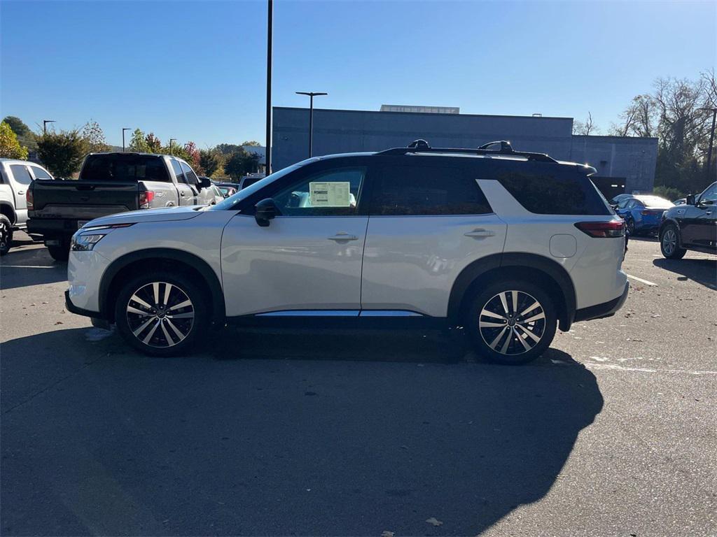 new 2025 Nissan Pathfinder car, priced at $41,812