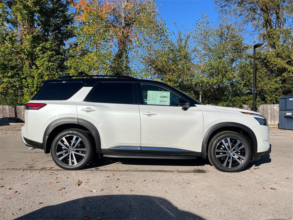new 2025 Nissan Pathfinder car, priced at $41,812