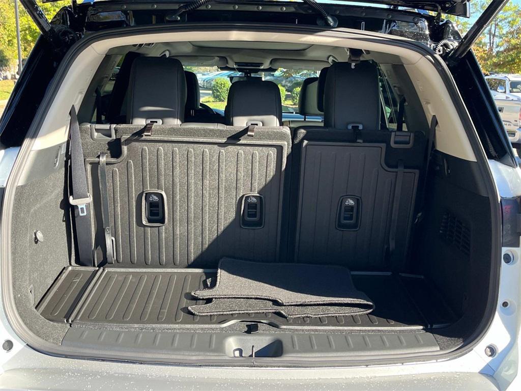 new 2025 Nissan Pathfinder car, priced at $41,812