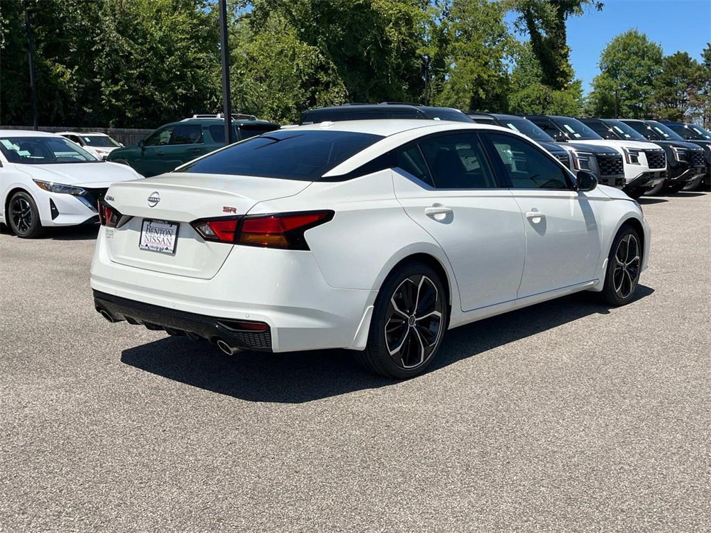 new 2025 Nissan Altima car, priced at $31,752