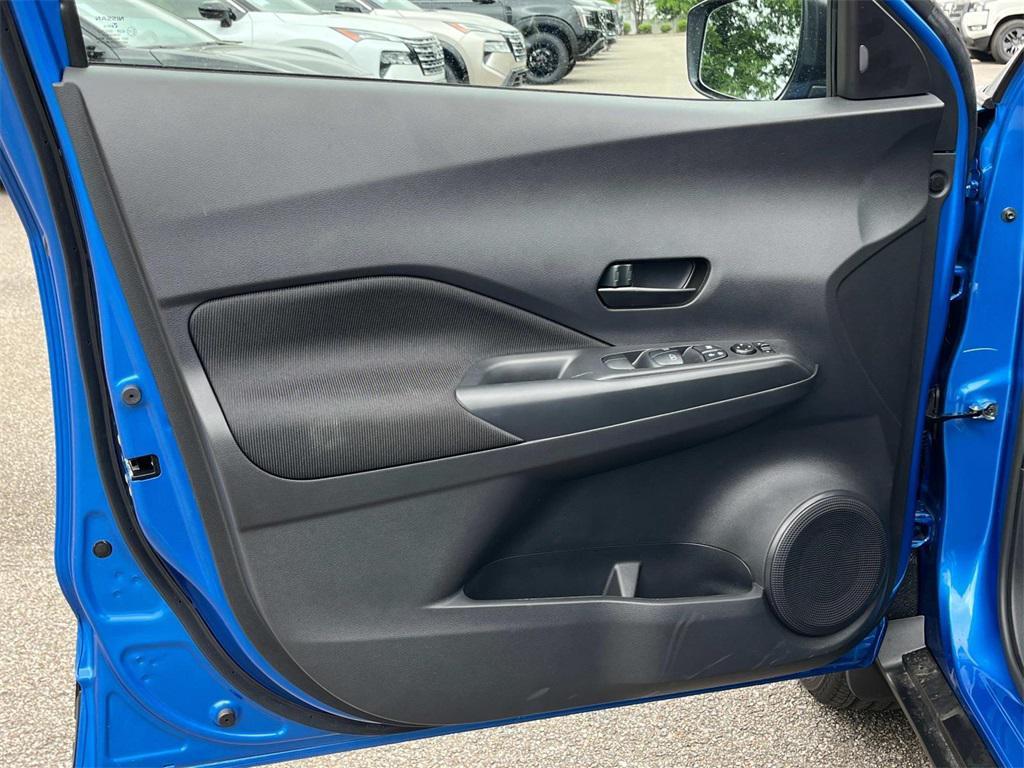 new 2025 Nissan Kicks car, priced at $22,685