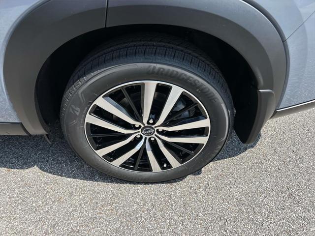 new 2025 Nissan Pathfinder car, priced at $48,894
