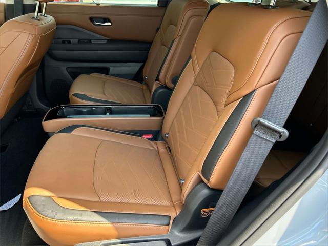 new 2025 Nissan Pathfinder car, priced at $48,894