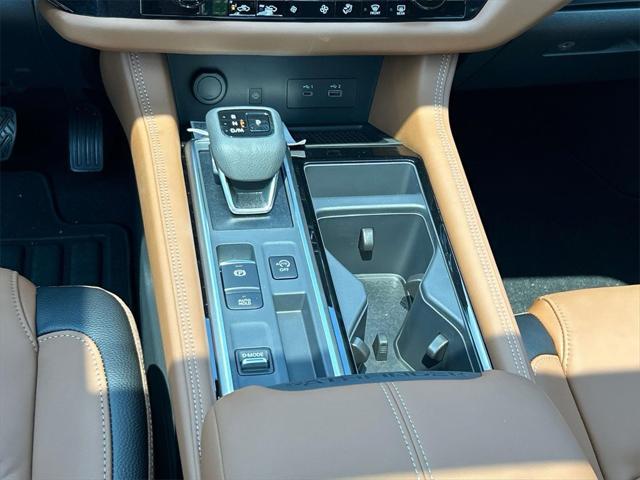 new 2025 Nissan Pathfinder car, priced at $48,894
