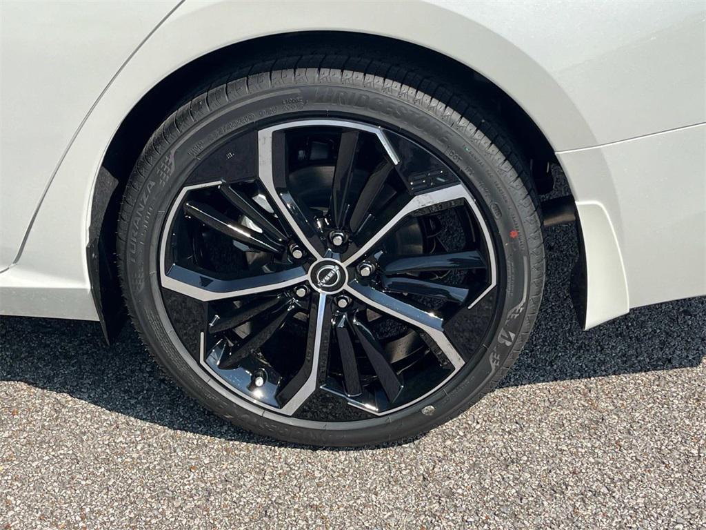 new 2025 Nissan Altima car, priced at $28,271