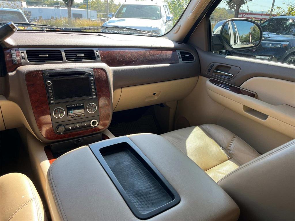 used 2009 Chevrolet Suburban car, priced at $8,971