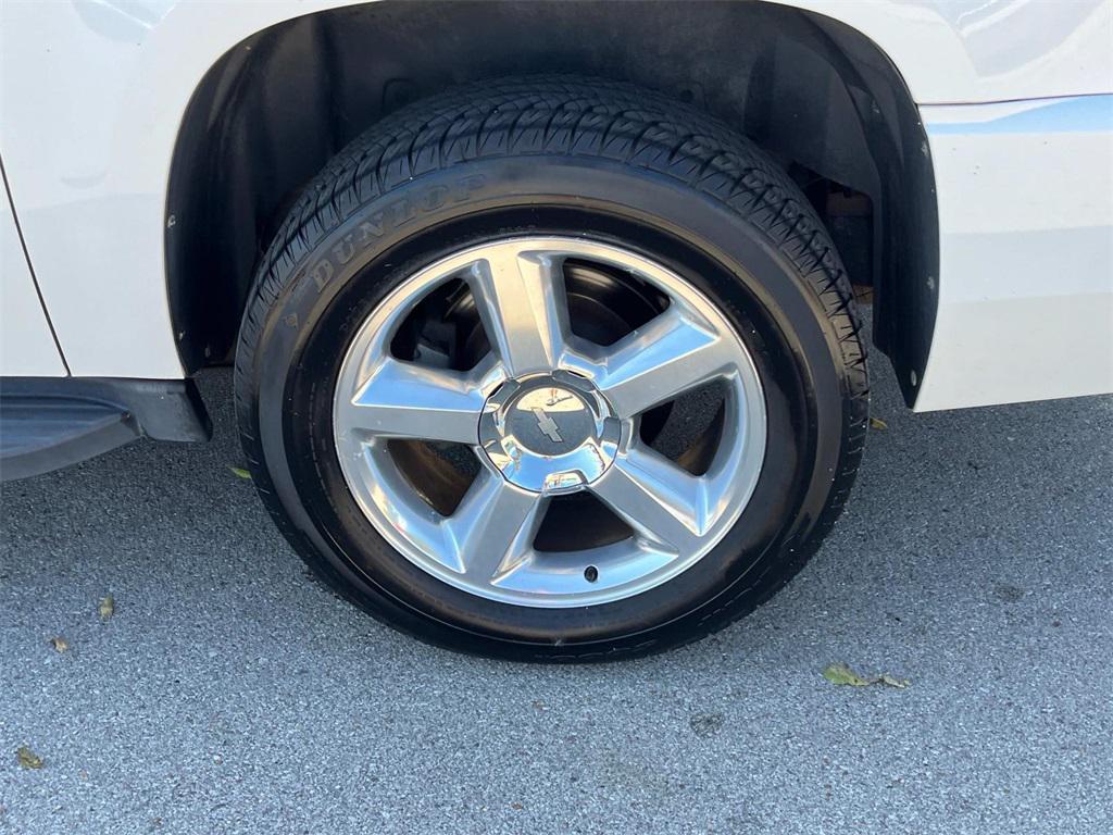 used 2009 Chevrolet Suburban car, priced at $8,971