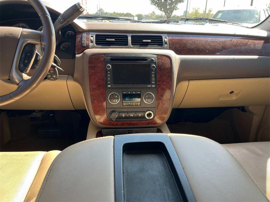 used 2009 Chevrolet Suburban car, priced at $8,971