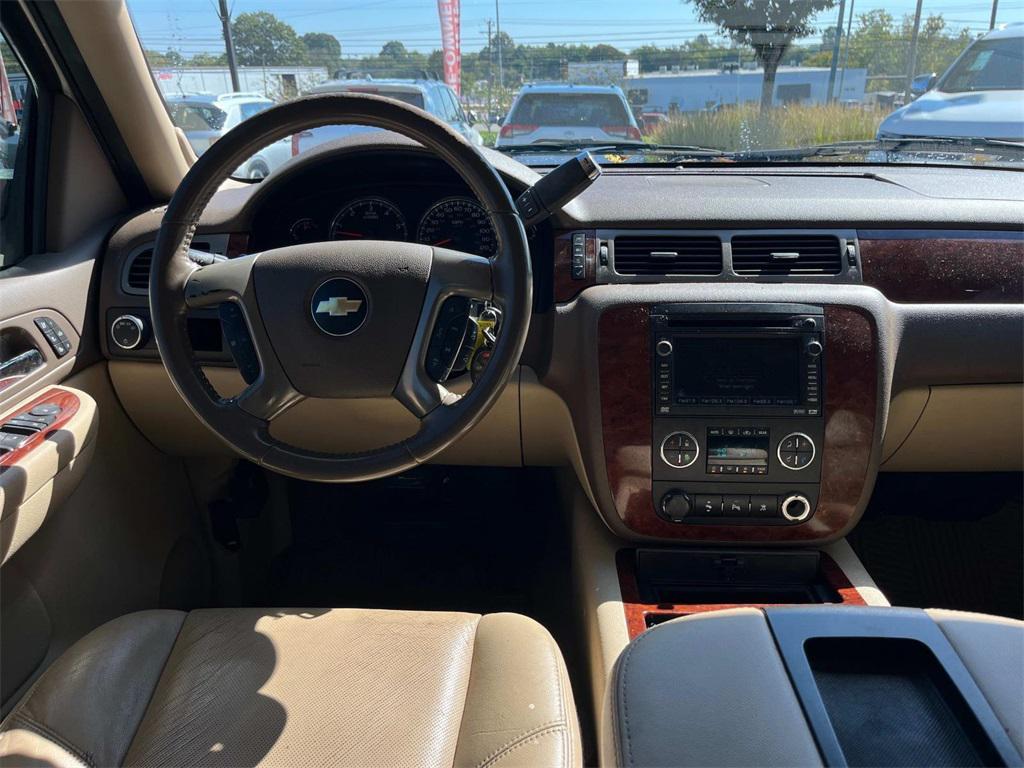 used 2009 Chevrolet Suburban car, priced at $8,971