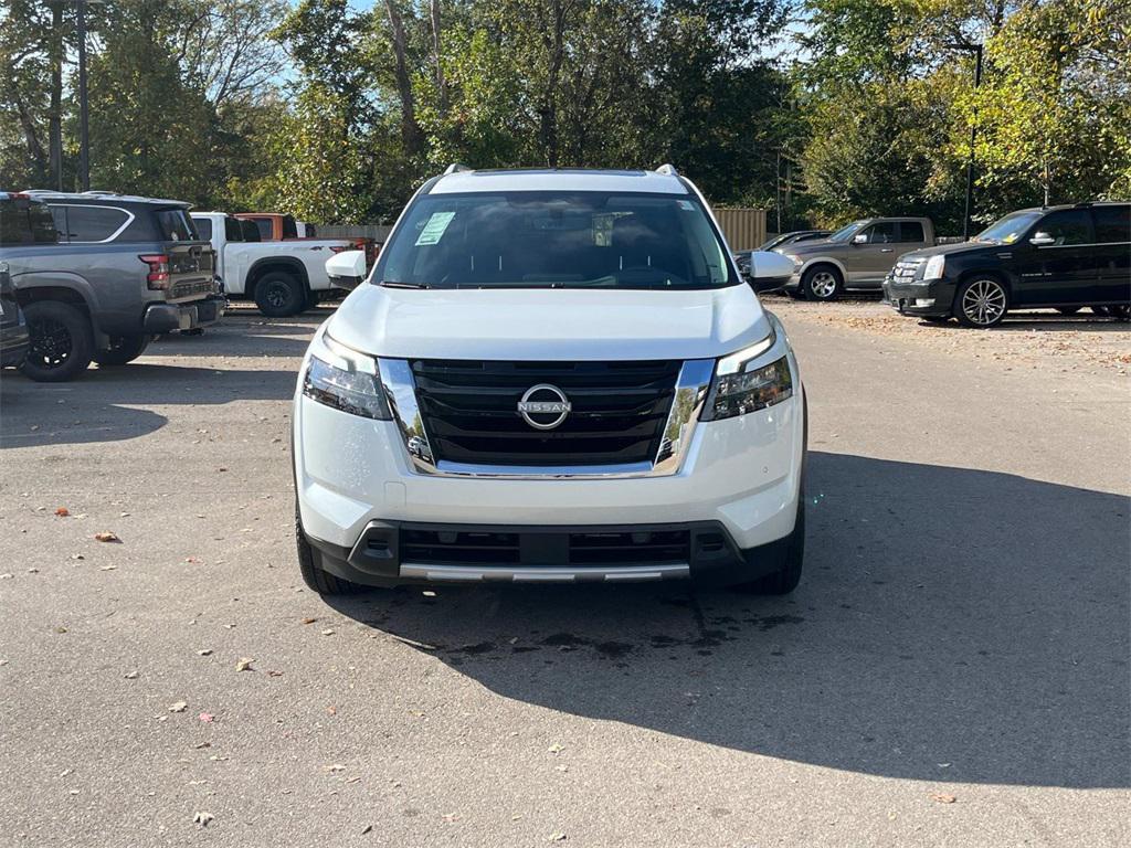 new 2025 Nissan Pathfinder car, priced at $41,291