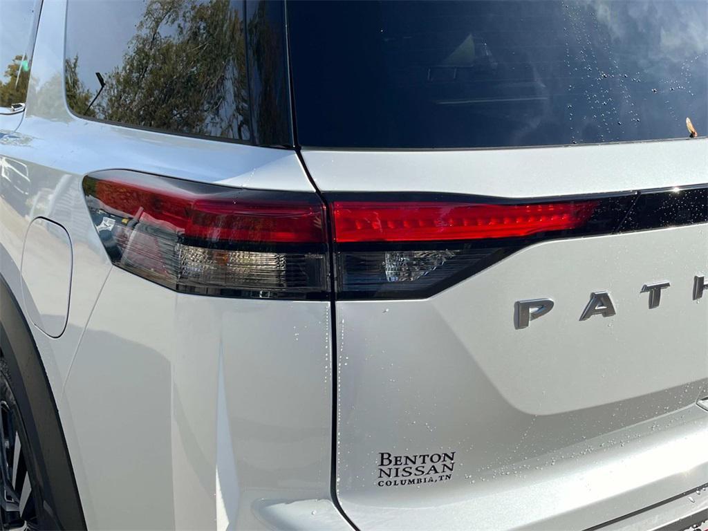 new 2025 Nissan Pathfinder car, priced at $41,291