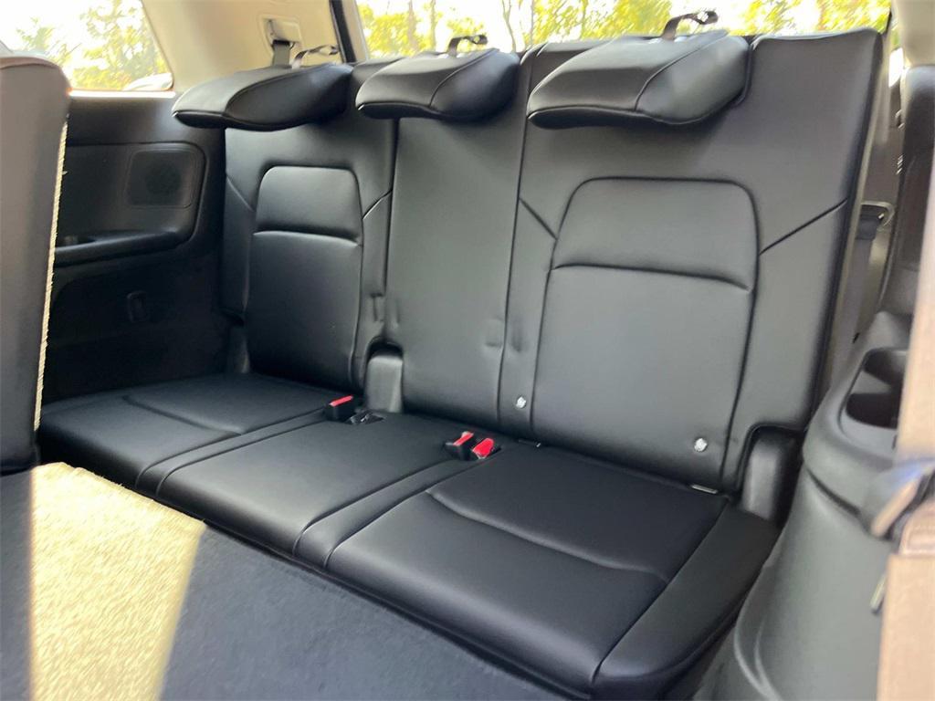 new 2025 Nissan Pathfinder car, priced at $41,291