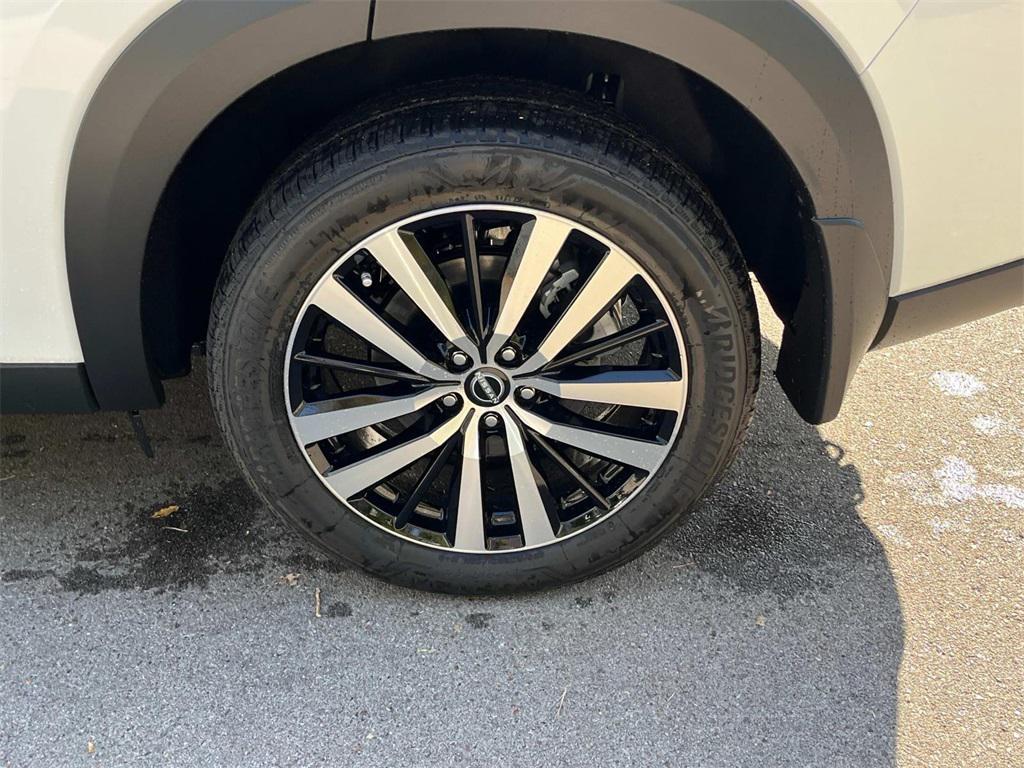 new 2025 Nissan Pathfinder car, priced at $41,291