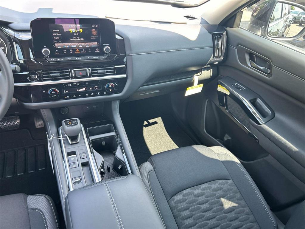 new 2025 Nissan Pathfinder car, priced at $38,418