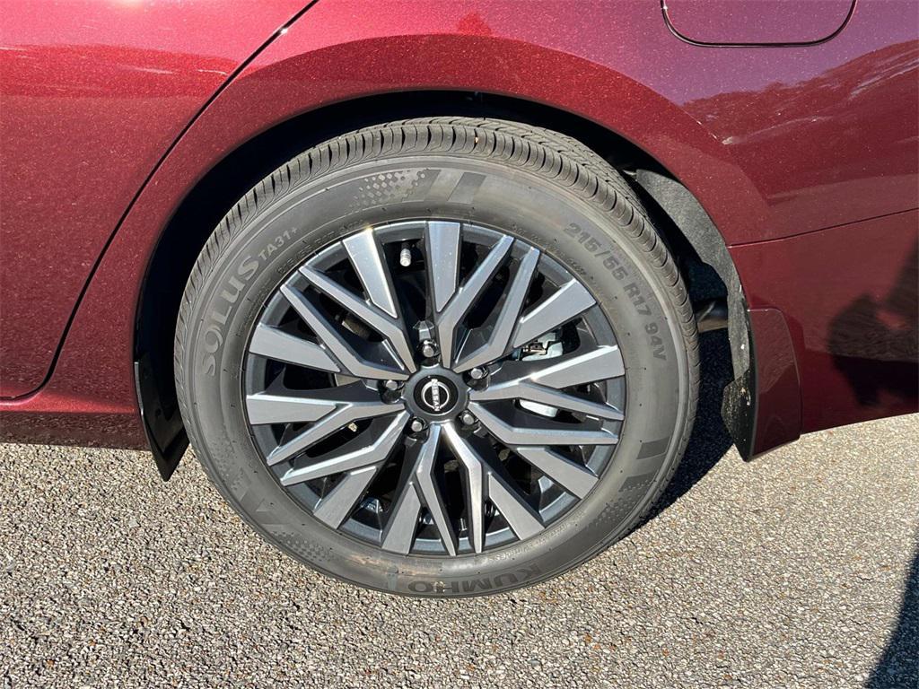 new 2025 Nissan Altima car, priced at $28,587