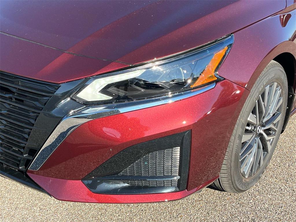 new 2025 Nissan Altima car, priced at $28,587