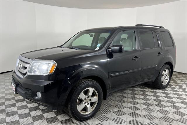 used 2011 Honda Pilot car, priced at $4,995