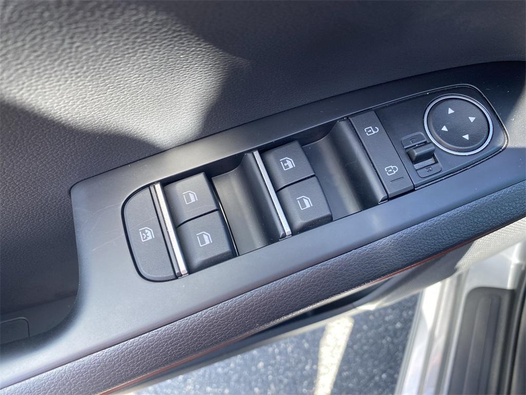 used 2025 Kia Soul car, priced at $21,989