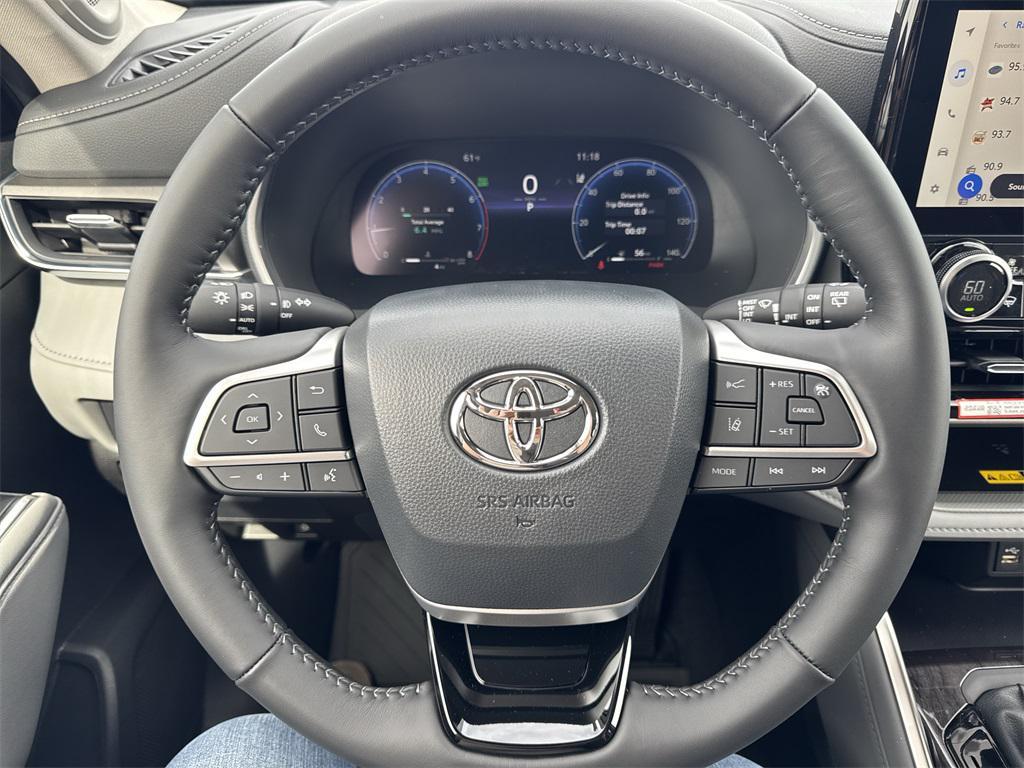 new 2026 Toyota Highlander car, priced at $54,602