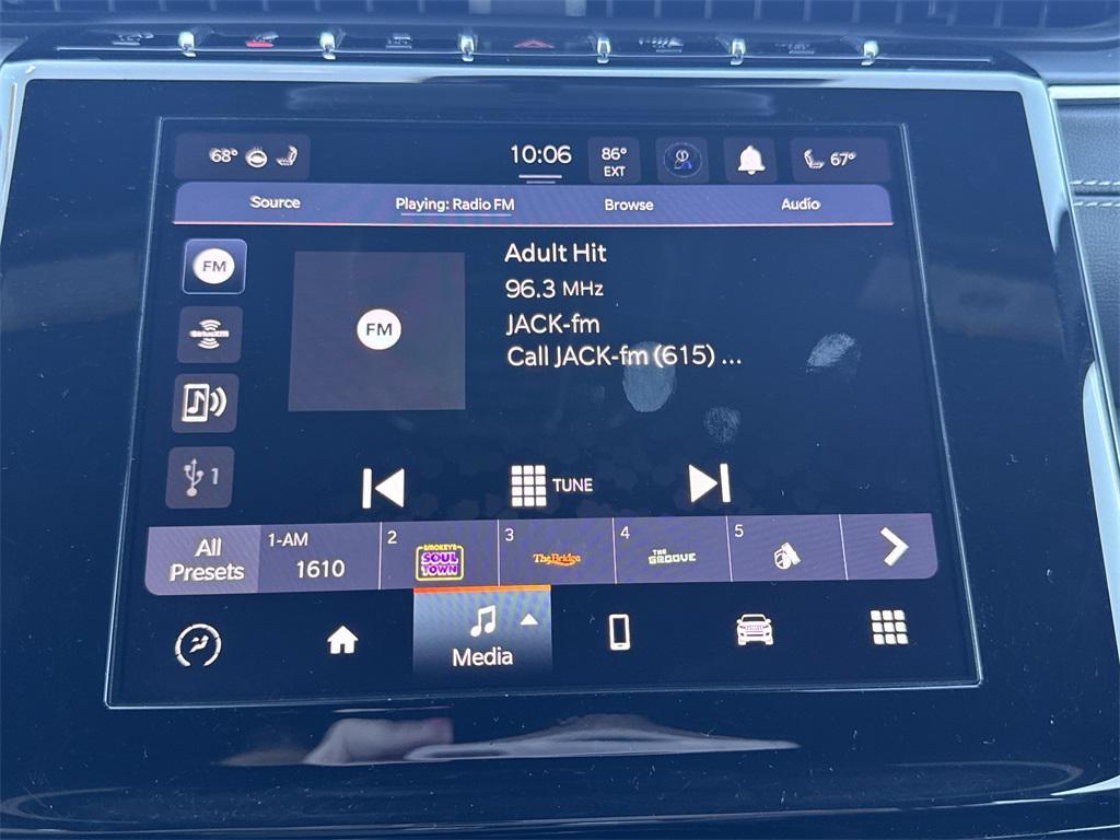 used 2024 Jeep Grand Cherokee L car, priced at $33,052