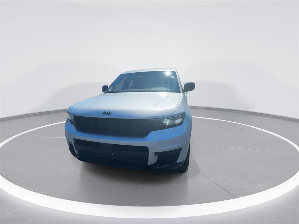 used 2024 Jeep Grand Cherokee L car, priced at $33,052