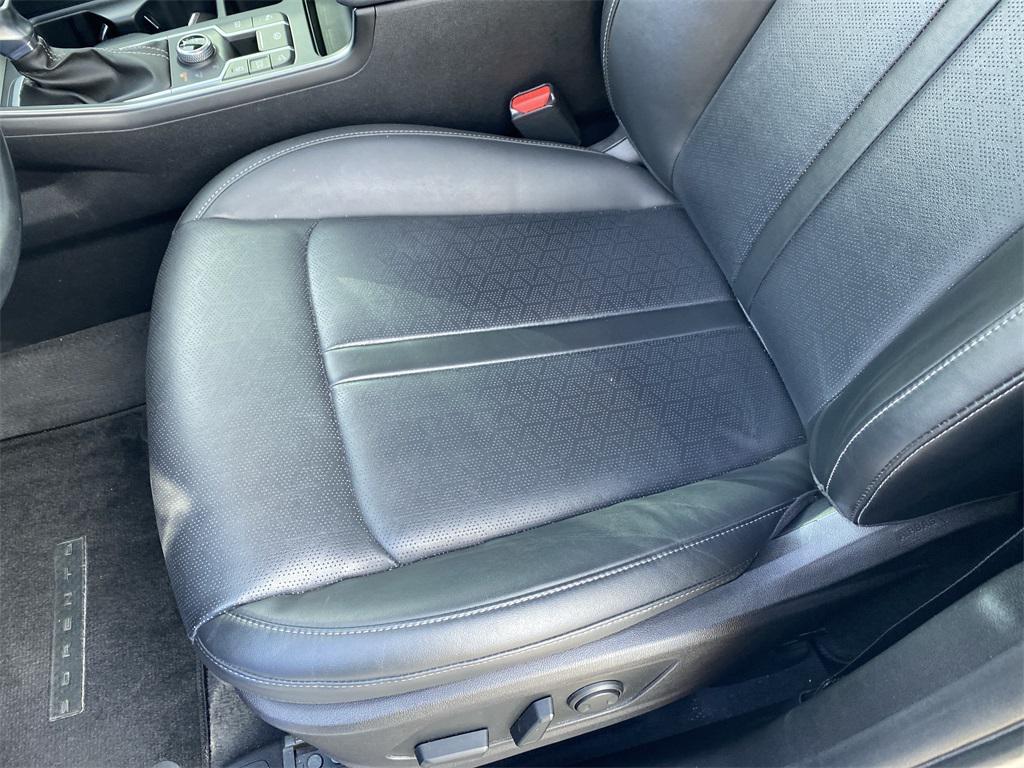 used 2021 Kia Sorento car