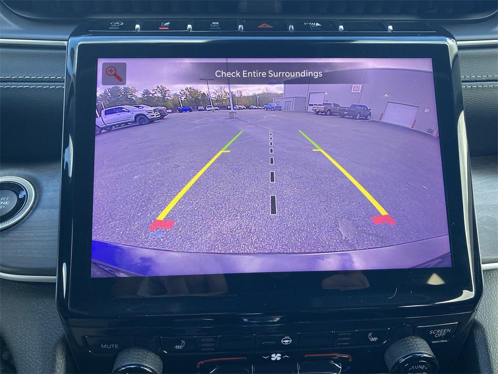 used 2021 Jeep Grand Cherokee L car