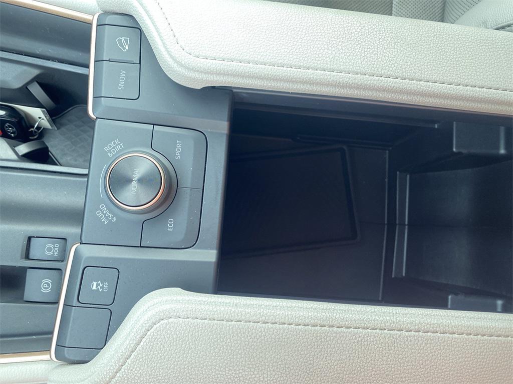 used 2024 Toyota Grand Highlander Hybrid car, priced at $53,418