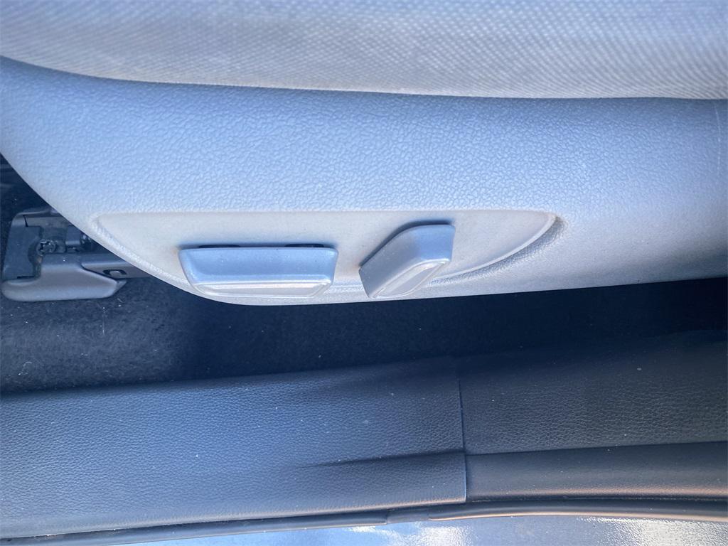 used 2021 Toyota Highlander car, priced at $21,641